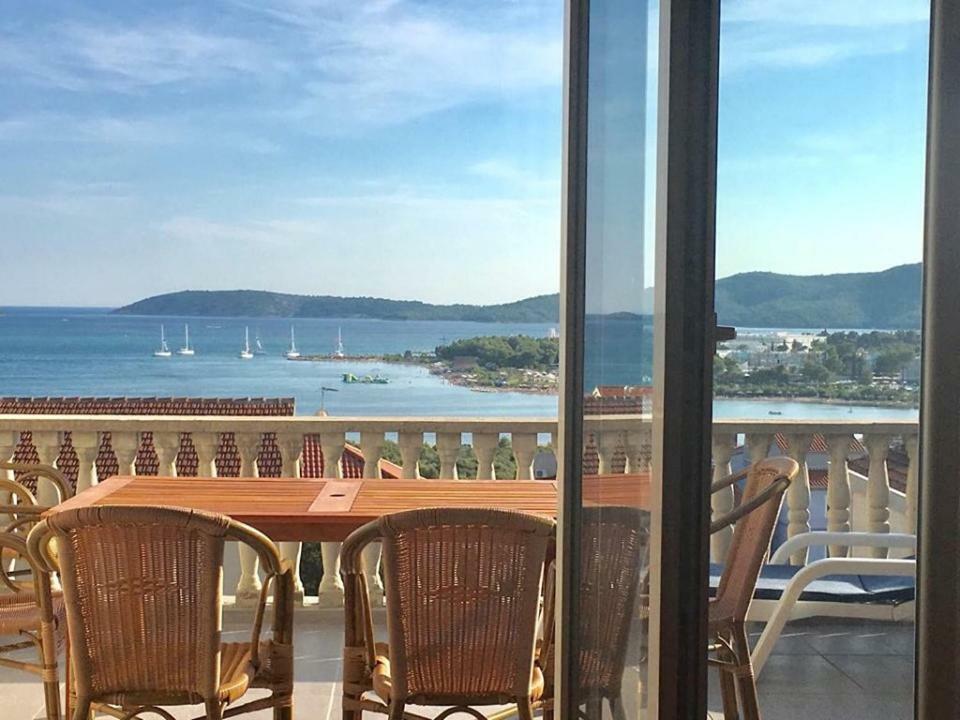 Apartmani Nina Šibenik Extérieur photo